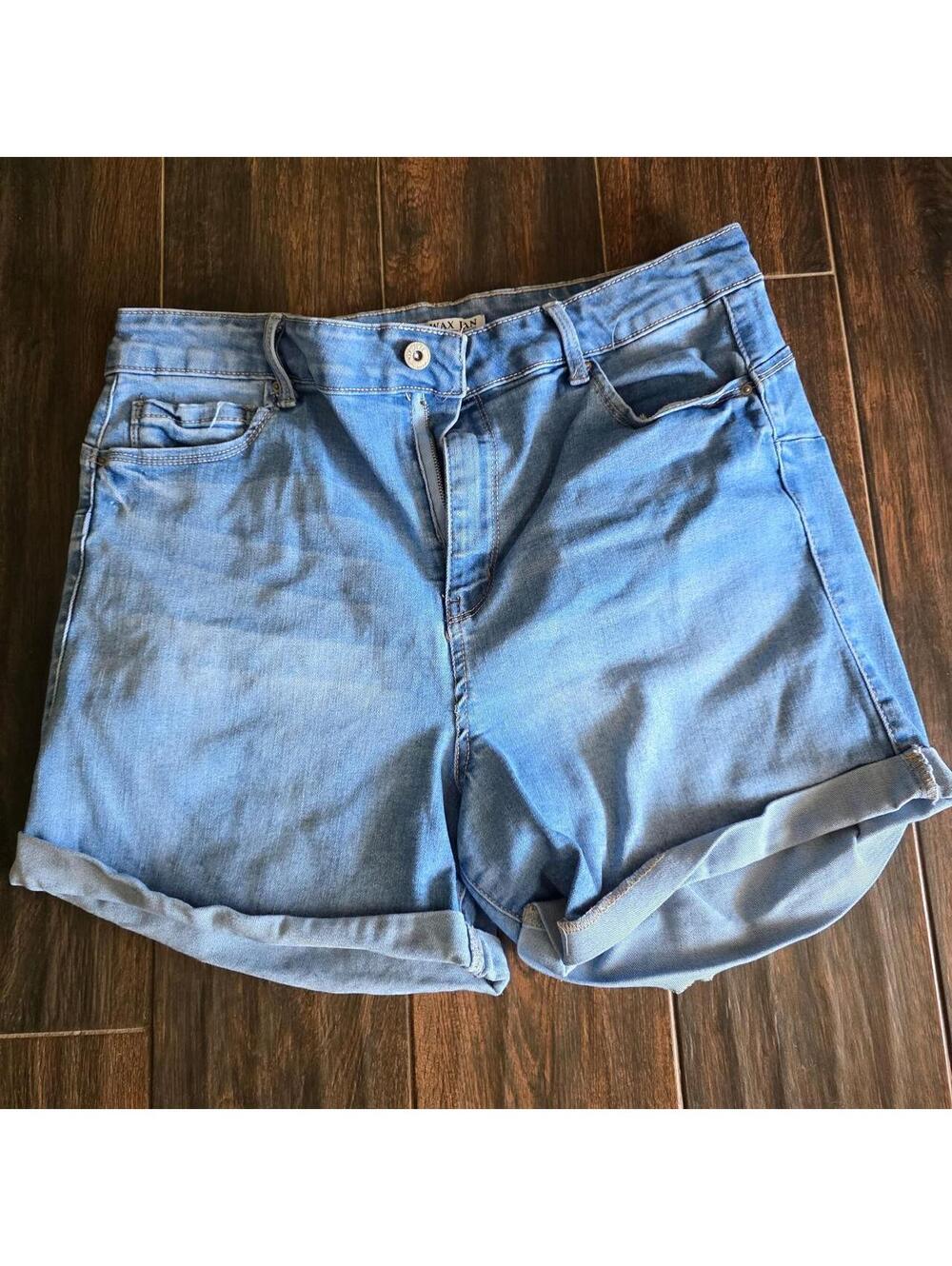 Wax Jean Women's Blue Shorts